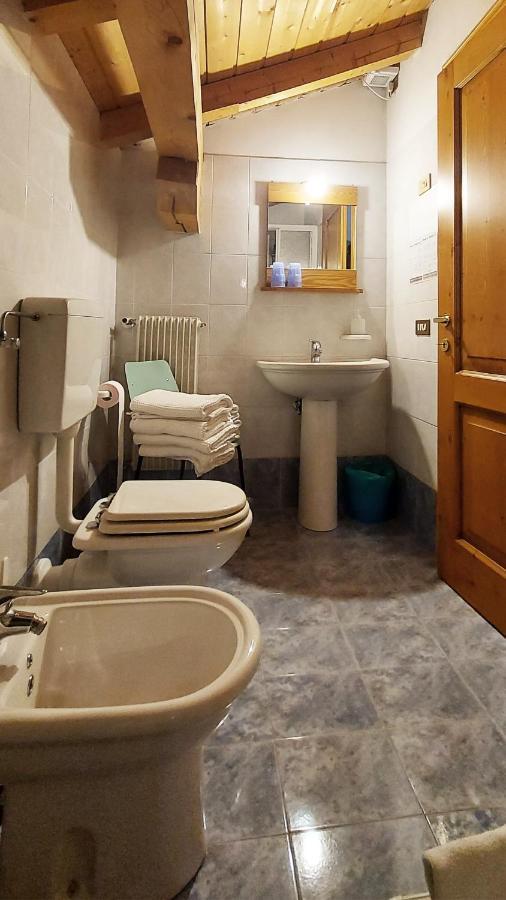 Camera Quadrupla con Balcone e Letti a Castello